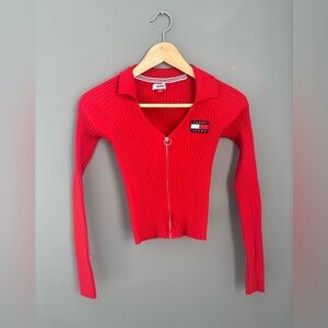 Tommy Hilfiger Women Red V-Neck Collar
Badge Zipper Cardigan | Size Small